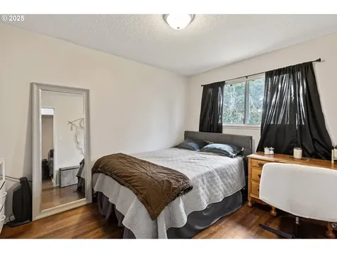 1004 Oak Street Kelso WA 98626