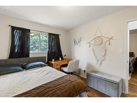 1004 Oak Street Kelso WA 98626