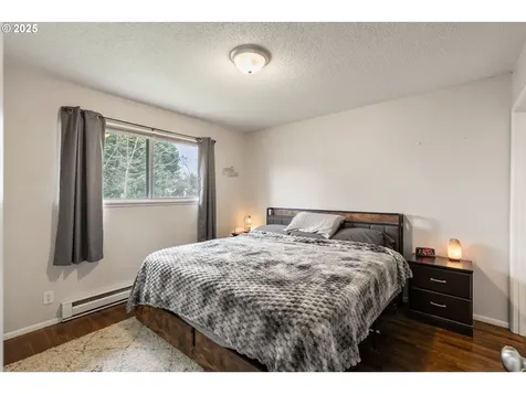 1004 Oak Street Kelso WA 98626