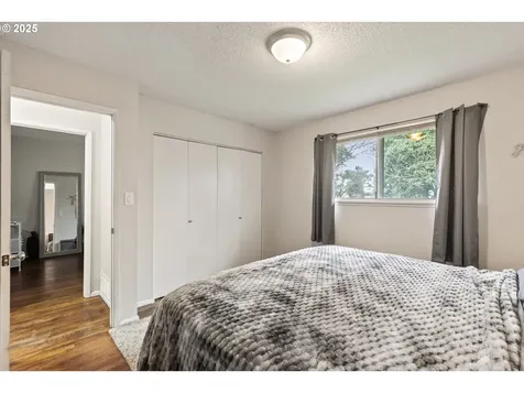 1004 Oak Street Kelso WA 98626