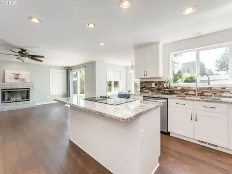 1713 NW 90th Street Vancouver WA 98665