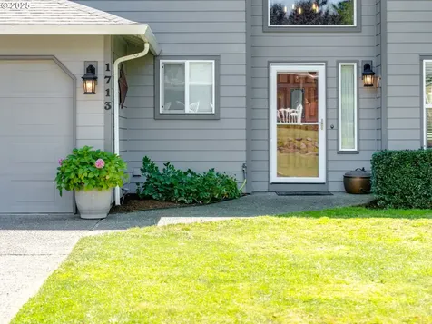 1713 NW 90th Street Vancouver WA 98665