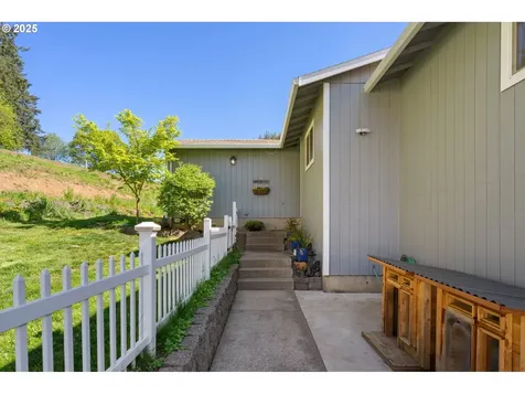 21303 SW Hells Canyon Road Sherwood OR 97140