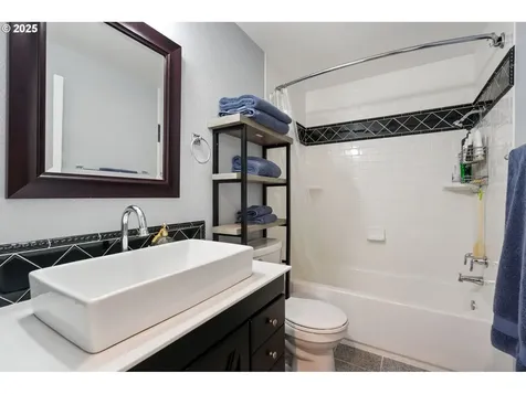 21303 SW Hells Canyon Road Sherwood OR 97140
