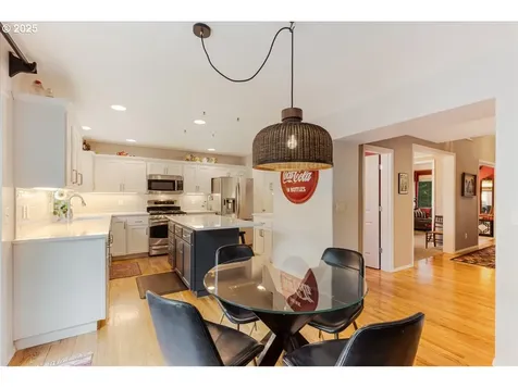 2498 NE 10th Avenue Hillsboro OR 97124