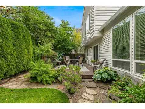2498 NE 10th Avenue Hillsboro OR 97124