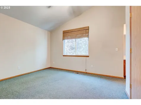 4736 SE Rex Drive Portland OR 97206
