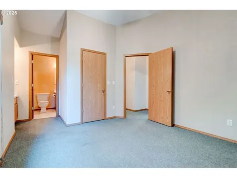 4736 SE Rex Drive Portland OR 97206