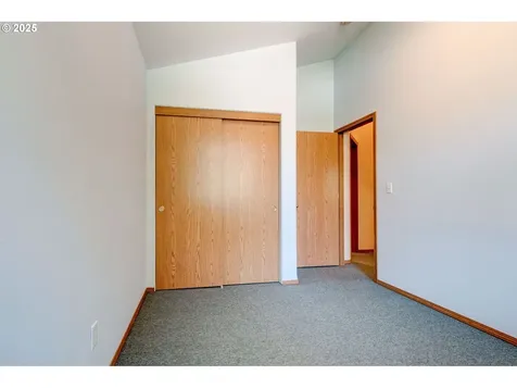 4736 SE Rex Drive Portland OR 97206