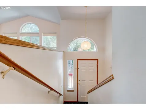 4736 SE Rex Drive Portland OR 97206