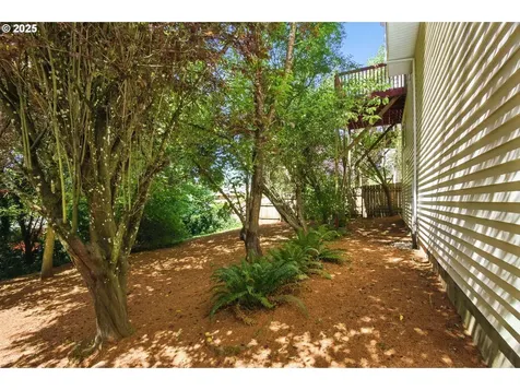 4736 SE Rex Drive Portland OR 97206