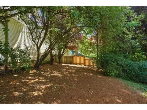 4736 SE Rex Drive Portland OR 97206