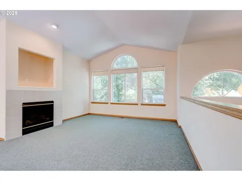 4736 SE Rex Drive Portland OR 97206