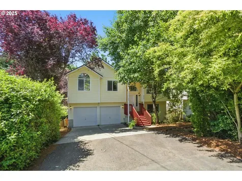 4736 SE Rex Drive Portland OR 97206