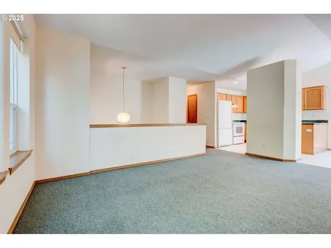 4736 SE Rex Drive Portland OR 97206