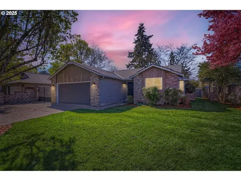 2564 NE Laura Street Hillsboro OR 97124