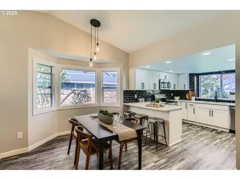 2564 NE Laura Street Hillsboro OR 97124