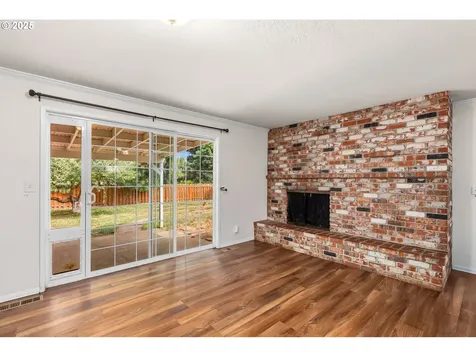 874 NE 6th Drive Hillsboro OR 97124