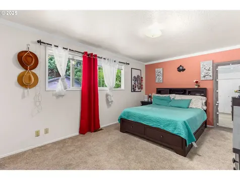874 NE 6th Drive Hillsboro OR 97124