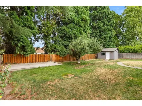 874 NE 6th Drive Hillsboro OR 97124