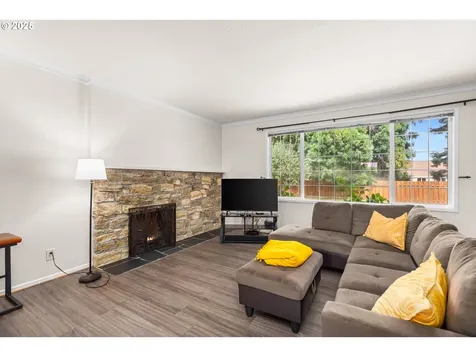 874 NE 6th Drive Hillsboro OR 97124