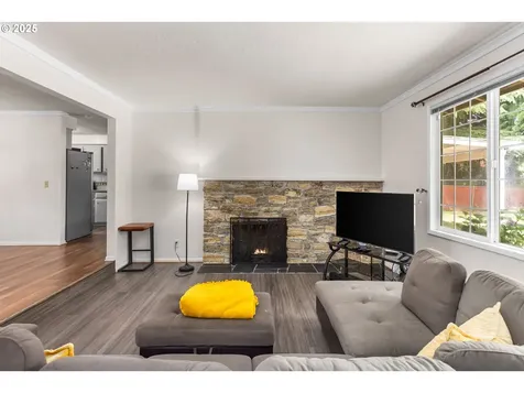 874 NE 6th Drive Hillsboro OR 97124