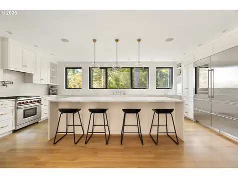 5202 SW Burton Drive Portland OR 97221