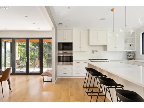 5202 SW Burton Drive Portland OR 97221
