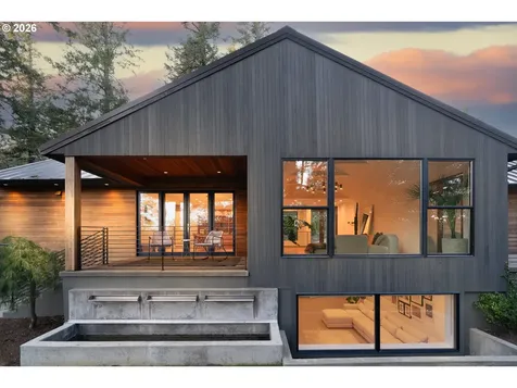 5202 SW Burton Drive Portland OR 97221