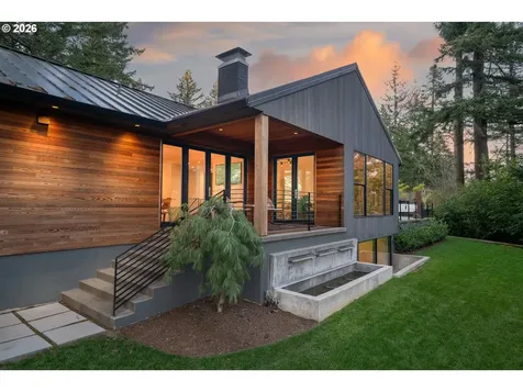 5202 SW Burton Drive Portland OR 97221