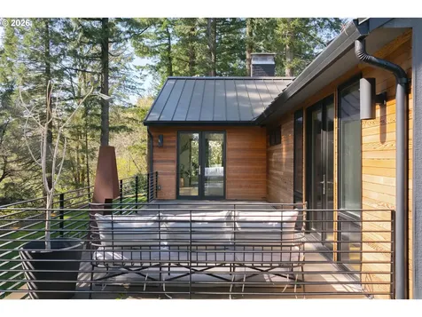 5202 SW Burton Drive Portland OR 97221