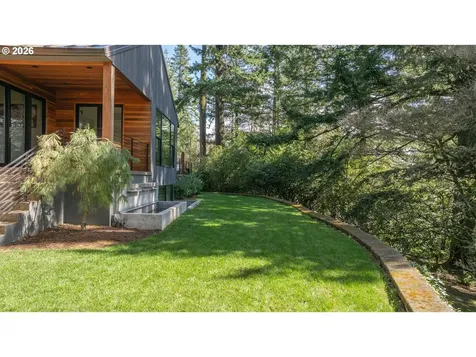 5202 SW Burton Drive Portland OR 97221