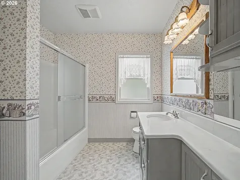 31216 SE Division Drive Troutdale OR 97060