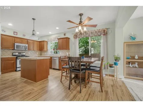 14606 NW 19th Avenue Vancouver WA 98685
