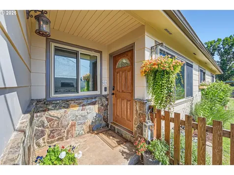 190 SE Shafford Street Estacada OR 97023