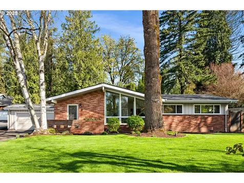 6031 SW Haines Street Portland OR 97219