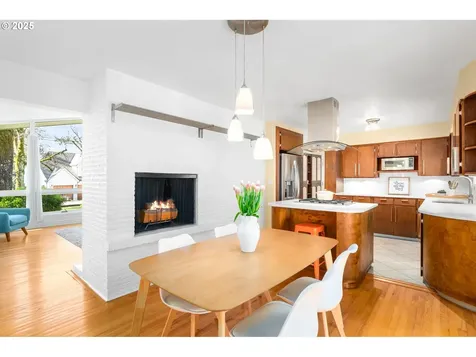 6031 SW Haines Street Portland OR 97219