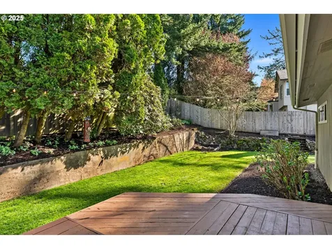 6031 SW Haines Street Portland OR 97219