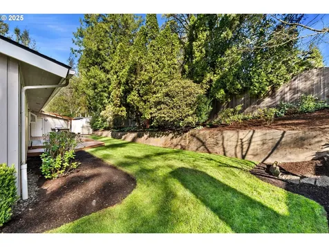 6031 SW Haines Street Portland OR 97219