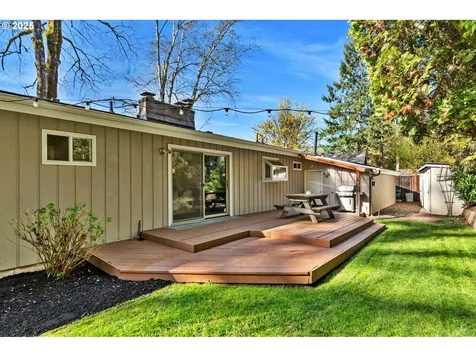 6031 SW Haines Street Portland OR 97219