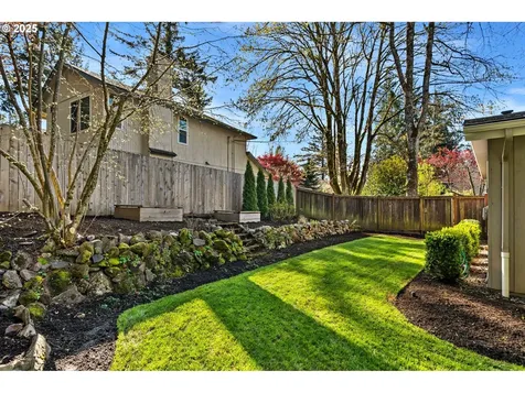 6031 SW Haines Street Portland OR 97219