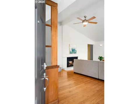 6031 SW Haines Street Portland OR 97219