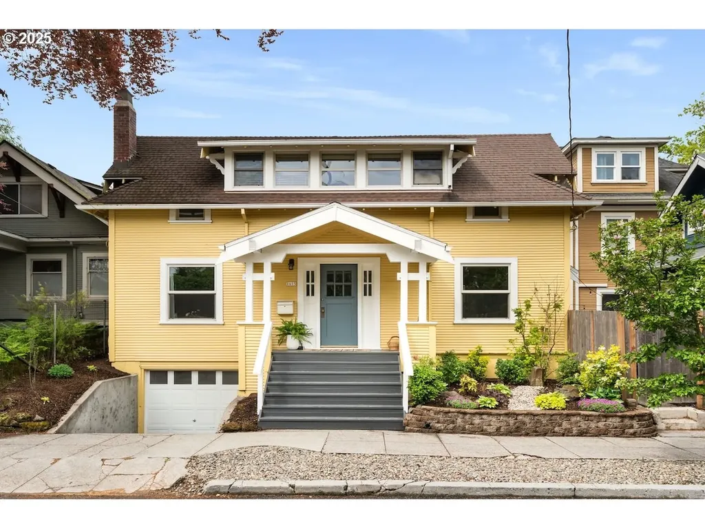 1615 SE 46th Avenue Portland OR 97215