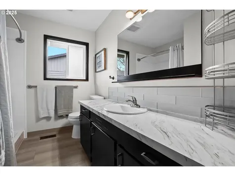 815 SW 126th Avenue Beaverton OR 97005