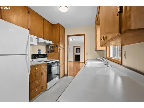 815 SW 126th Avenue Beaverton OR 97005