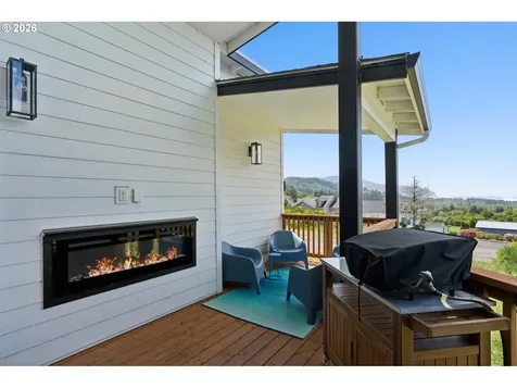 5705 Rollo Drive Neskowin OR 97149