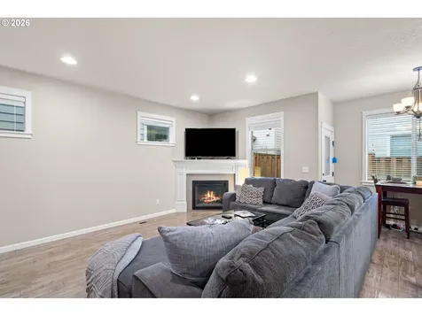 2837 25th Place Forest Grove OR 97116