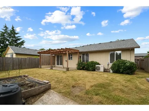 980 SE Oak Street Dundee OR 97115