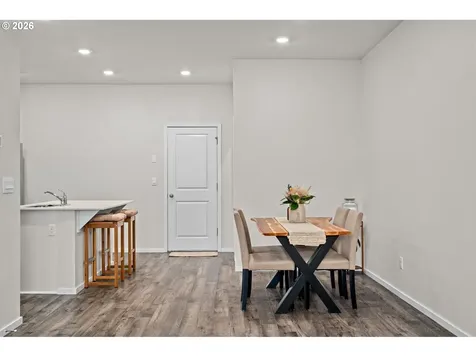 821 N 19th Avenue Cornelius OR 97113