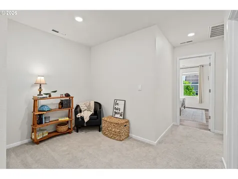821 N 19th Avenue Cornelius OR 97113